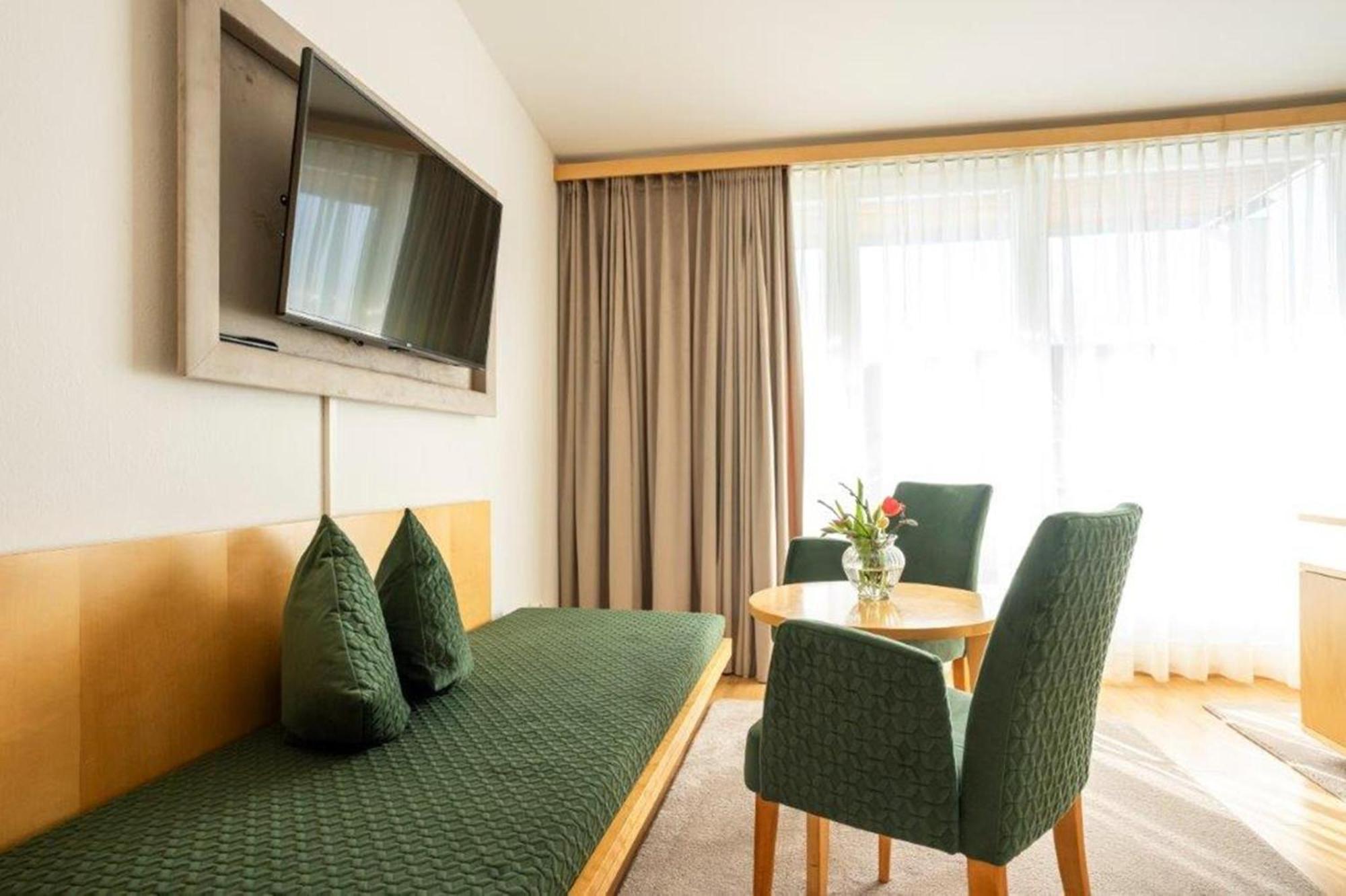 Hotel Klinglhuber Krems an der Donau Room photo